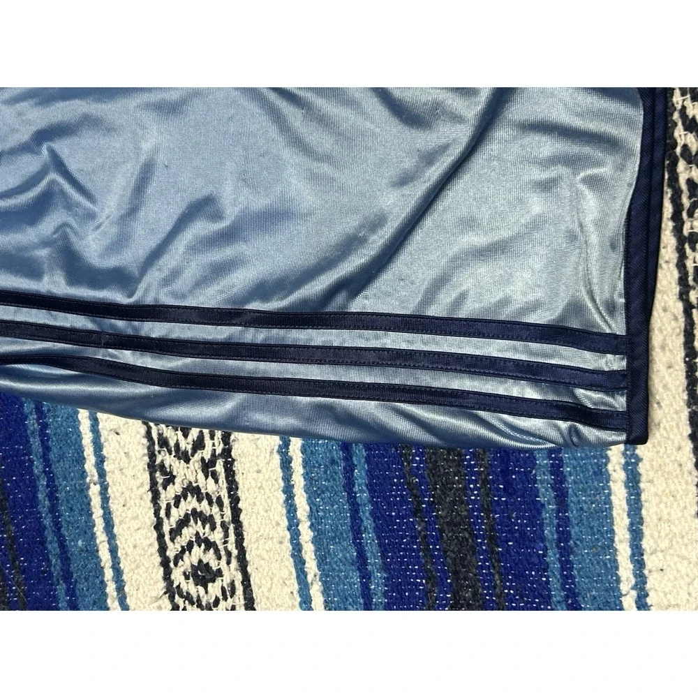 Y2K Vintage 2003 Adidas Reversible Basketball Shorts Mens Small Blue Red Loose